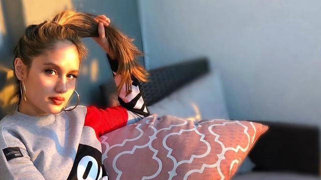 Cinta Laura